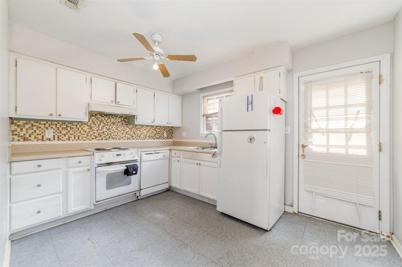 Property image 2 at 6254 Old Pineville Road, Charlotte, NC 28217