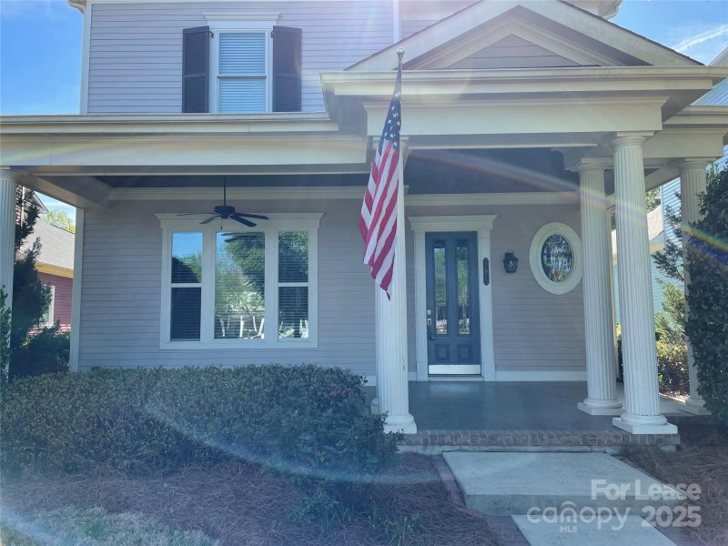 Property image 3 of 22023 Lady Glencirn Court in Antiquity, Cornelius, NC 28031