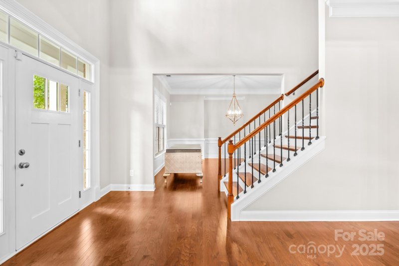 Property image 4 of 252 Cove Creek Loop in Chesapeake Pointe, Mooresville, NC 28117