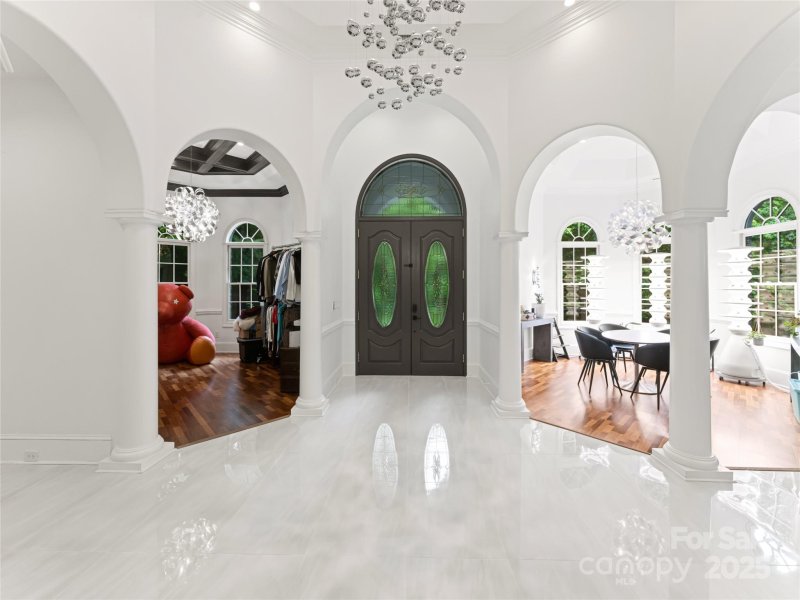 Property image 3 of 18 Cedar Hill Drive in Biltmore Forest, Asheville, NC 28803