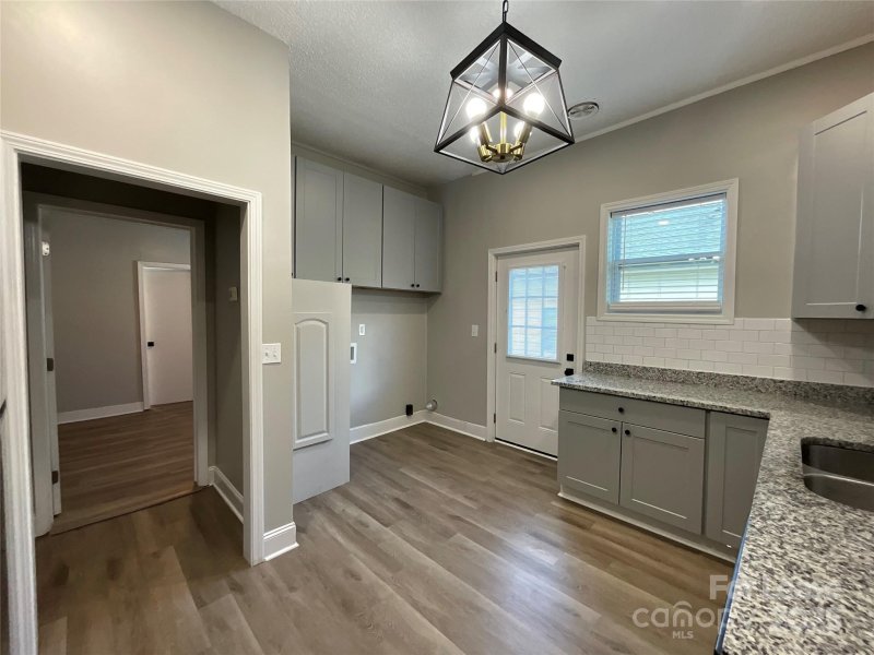 Property image 4 of 54 Rex Avenue in Rex, Gastonia, NC 28054