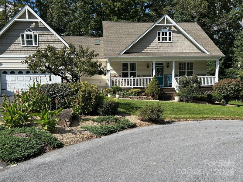 Devonwood, Hendersonville Community