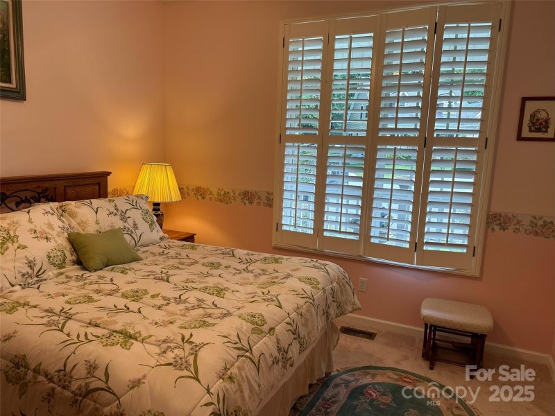 Property image 5 of 249 Stone House Road in Devonwood, Hendersonville, NC 28739