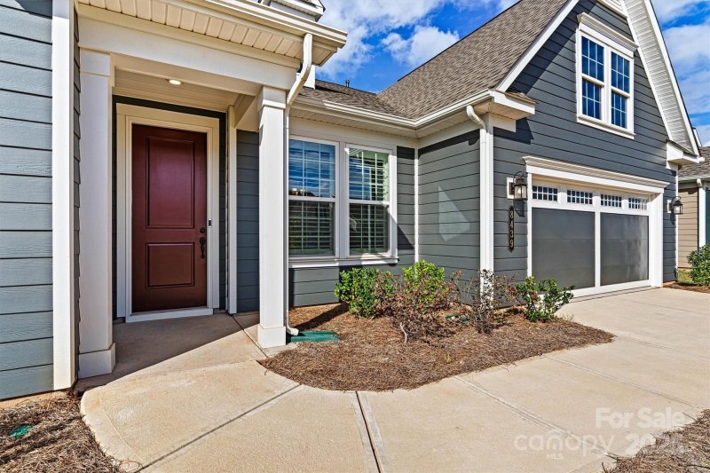 Property image 5 of 8439 Profit Lane in Cresswind, Charlotte, NC 28215