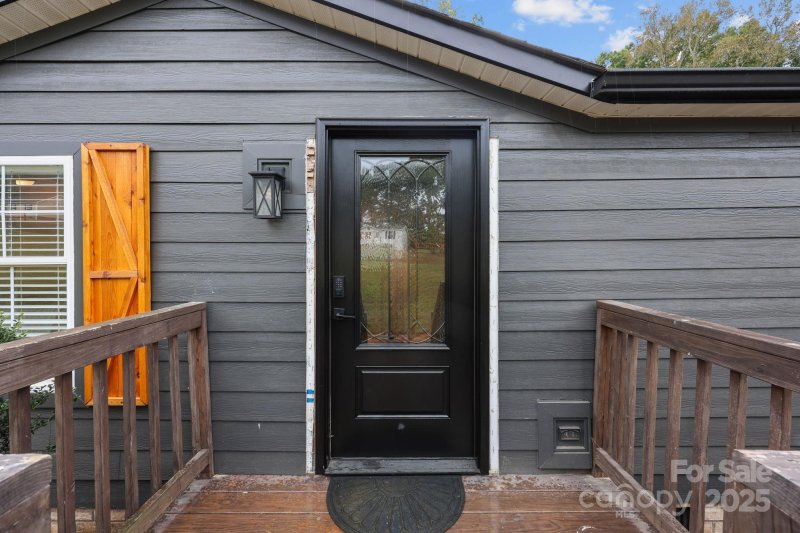 Property image 3 of 13801 Saint Thomas Drive in Island Creek, Stanfield, NC 28163