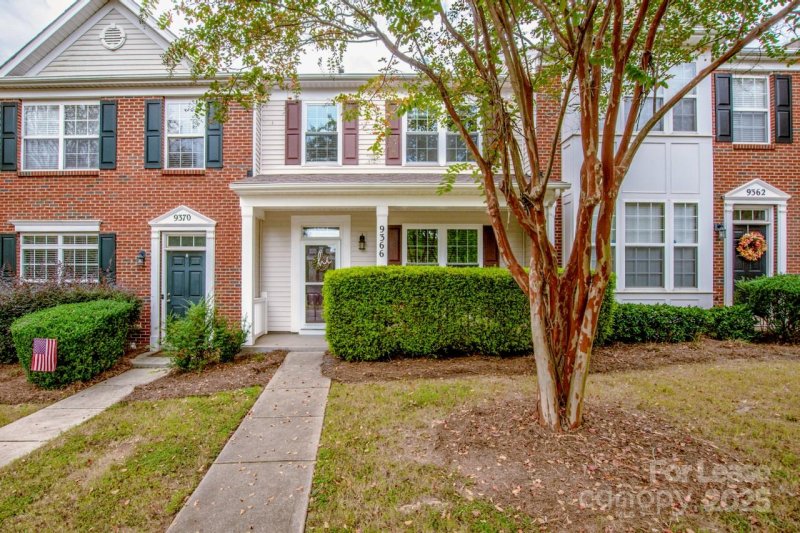 Villages At Rosedale, Huntersville Community