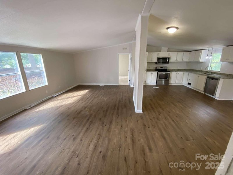 Property image 4 of 5107 Southbrook Drive in Southbrook, Kings Mountain, NC 28086