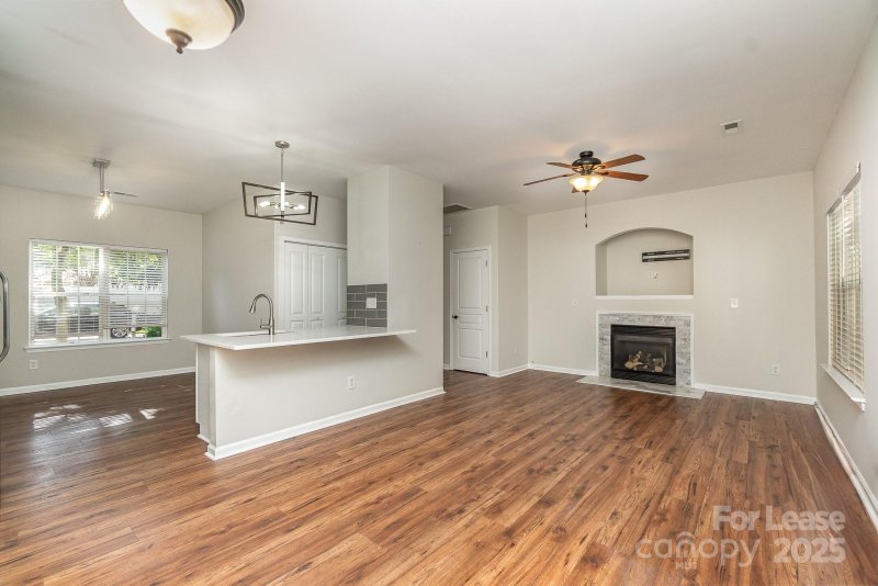 Property image 2 of 11516 Heritage Green Drive in Heritage Green, Cornelius, NC 28031