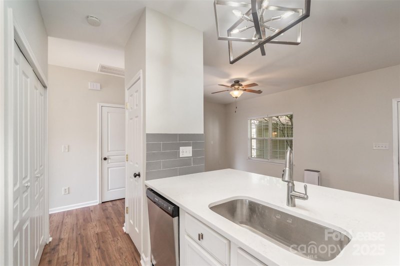 Property image 5 of 11516 Heritage Green Drive in Heritage Green, Cornelius, NC 28031