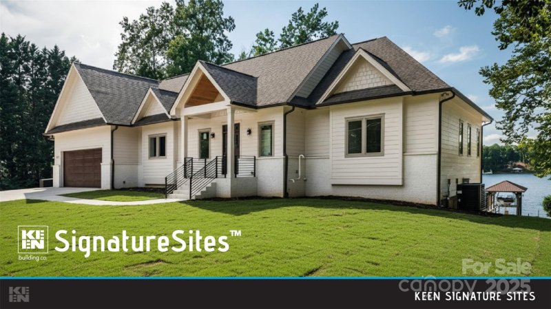 The Palisades, Charlotte Community