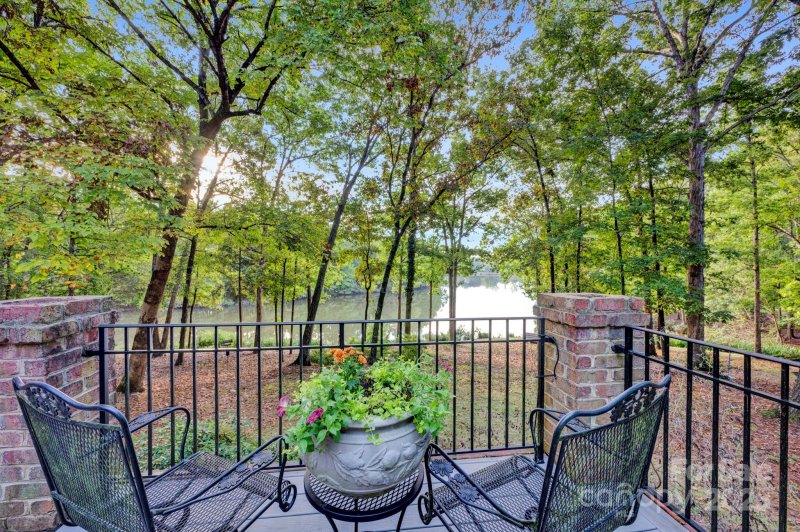 Property image 2 of 1707 Walden Pond Lane in Walden Pond, Waxhaw, NC 28173