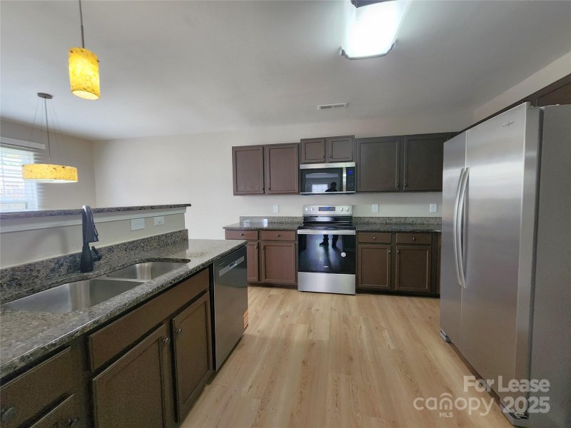 Property image 4 at 3303 Reid Brook Lane, Charlotte, NC 28208