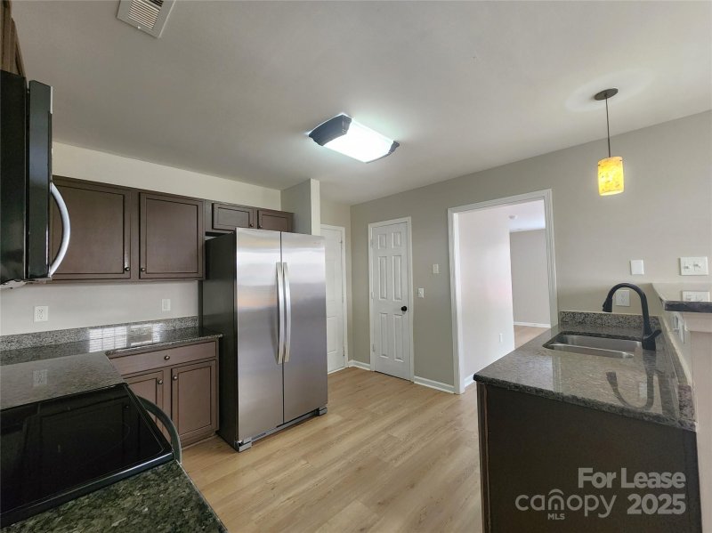 Property image 5 at 3303 Reid Brook Lane, Charlotte, NC 28208