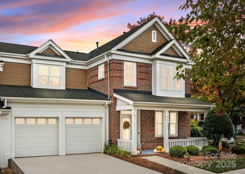 Property image 3 of 19527 Crosstrees Lane in Harborside, Cornelius, NC 28031