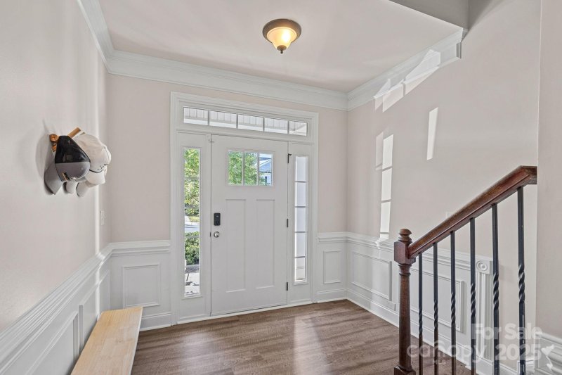 Property image 3 at 414 Knothole Lane, Charlotte, NC 28214