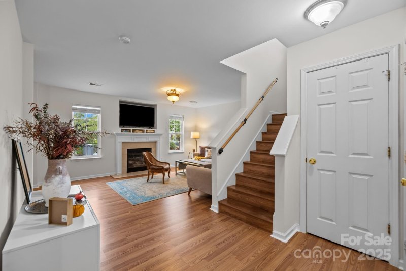 Property image 4 of 3755 Brookchase Lane in Windsor Forest, Charlotte, NC 28205