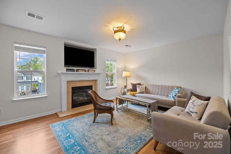 Property image 5 of 3755 Brookchase Lane in Windsor Forest, Charlotte, NC 28205