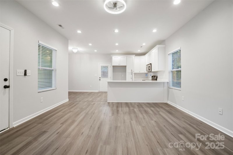 Property image 4 of 5145 Grafton Drive in Shannon Park, Charlotte, NC 28215