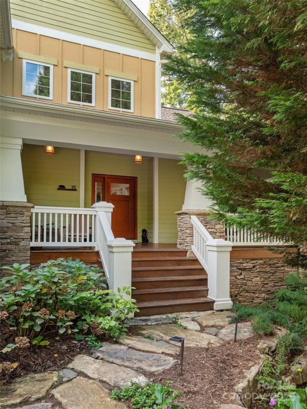 Property image 2 of 15 Ozark Spring Lane in Riverwood, Asheville, NC 28805