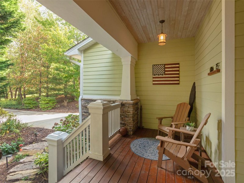 Property image 3 of 15 Ozark Spring Lane in Riverwood, Asheville, NC 28805