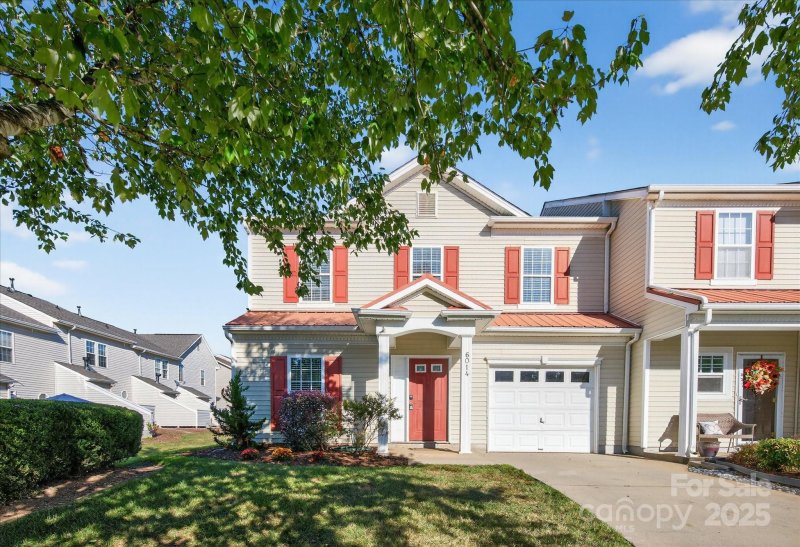 Property image 2 of 6014 Black Heath Drive in Arlington, Fort Mill, SC 29707