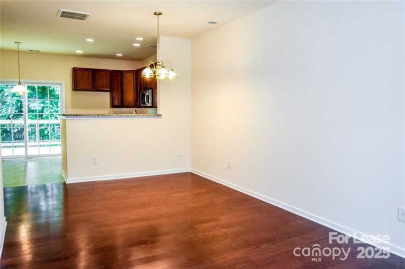 Property image 2 of 194 Limerick Road in Woodburn Crossing, Mooresville, NC 28115