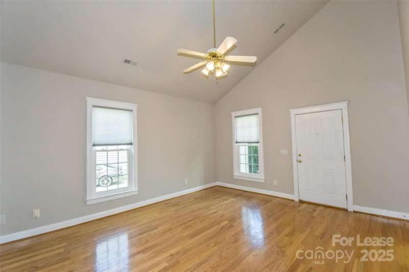 Property image 4 of 4032 Wilgrove Way Drive in Old Stone Crossing, Charlotte, NC 28213