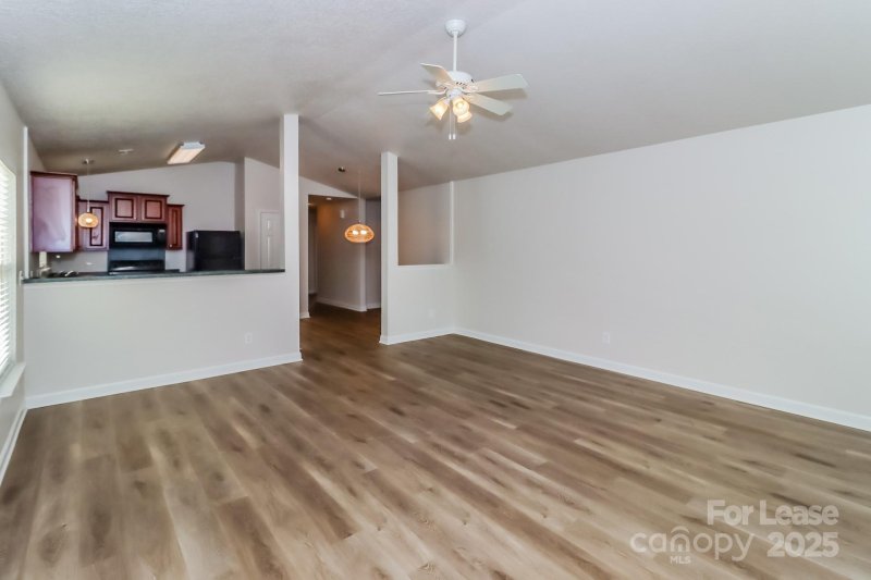 Property image 5 of 3624 Crowders View Drive in Crowders View, Gastonia, NC 28052