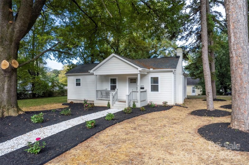 Homewood, Charlotte Community