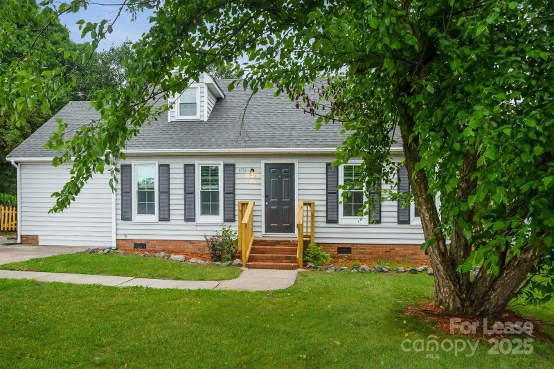 Property image 3 at 3331 Farm Lake Drive, Concord, NC 28027