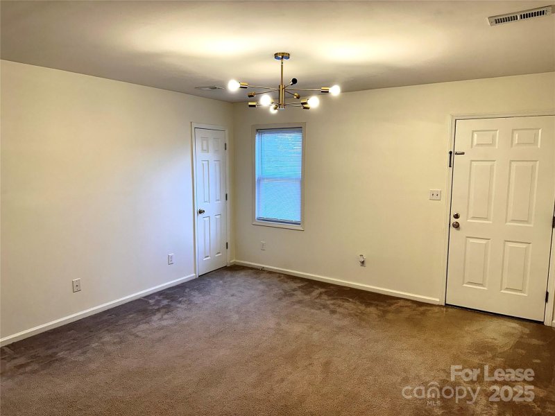 Property image 4 of 5589 Wrenn Drive in Wrenns Estate, Denver, NC 28037