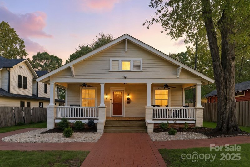 1511 Chestnut Avenue