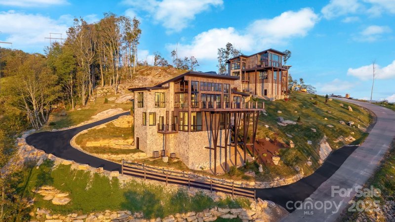 Property image 4 of 404 Silver Eagle Trail in Eagles Nest, Banner Elk, NC 28604