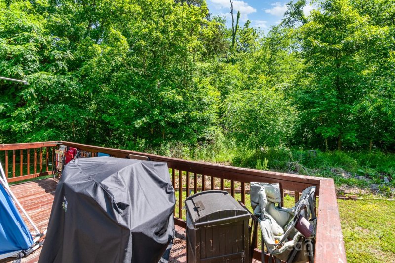 Property image 5 of 425 Autumn Drive in Harrisburg Park, Harrisburg, NC 28075