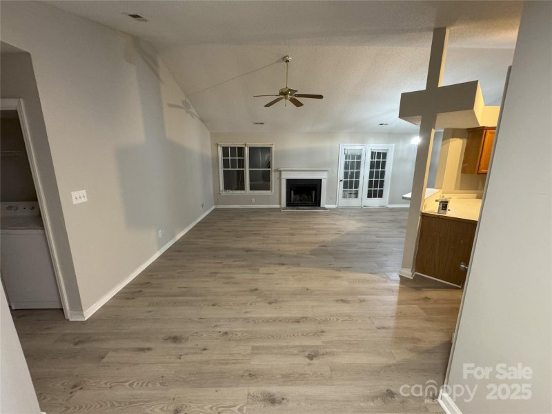 Property image 4 of 7541 Crestside Lane in Sherbrook, Charlotte, NC 28227