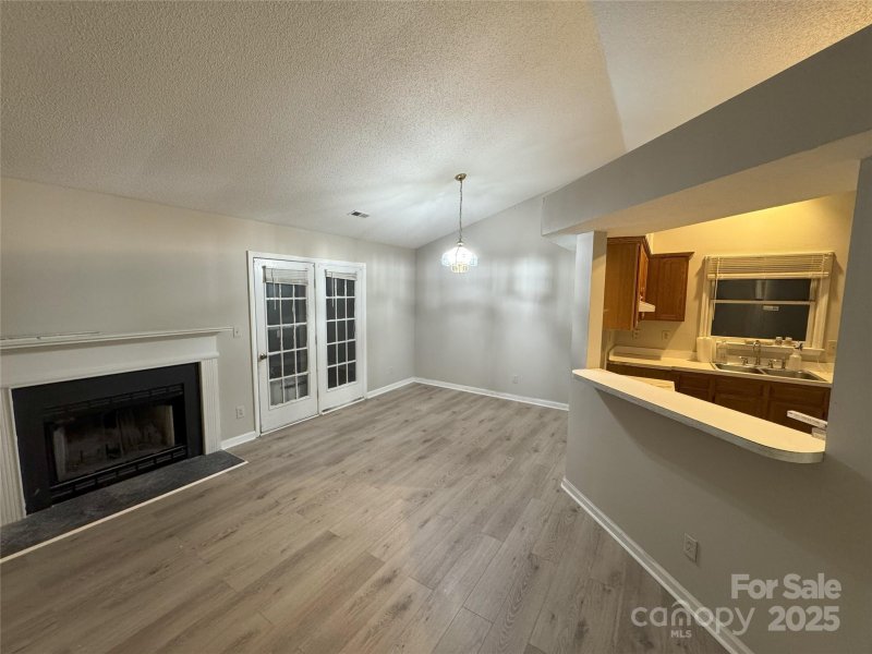 Property image 5 of 7541 Crestside Lane in Sherbrook, Charlotte, NC 28227