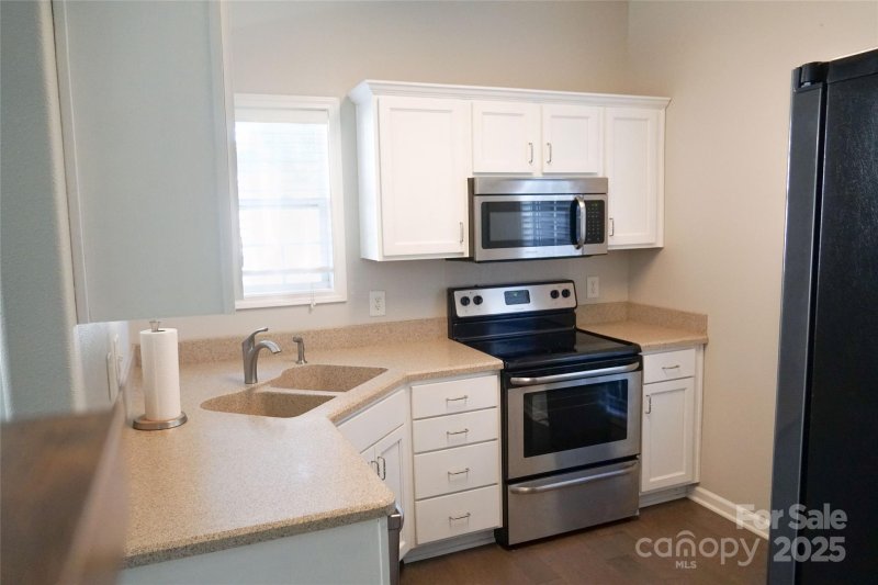 Property image 5 of 6202 Lentz Way in Harrisburg Town Center, Harrisburg, NC 28075