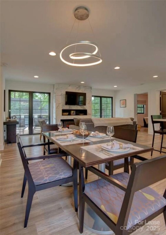 Property image 4 of 3945 Rockfern Road in Greenbriar Woods, Charlotte, NC 28217