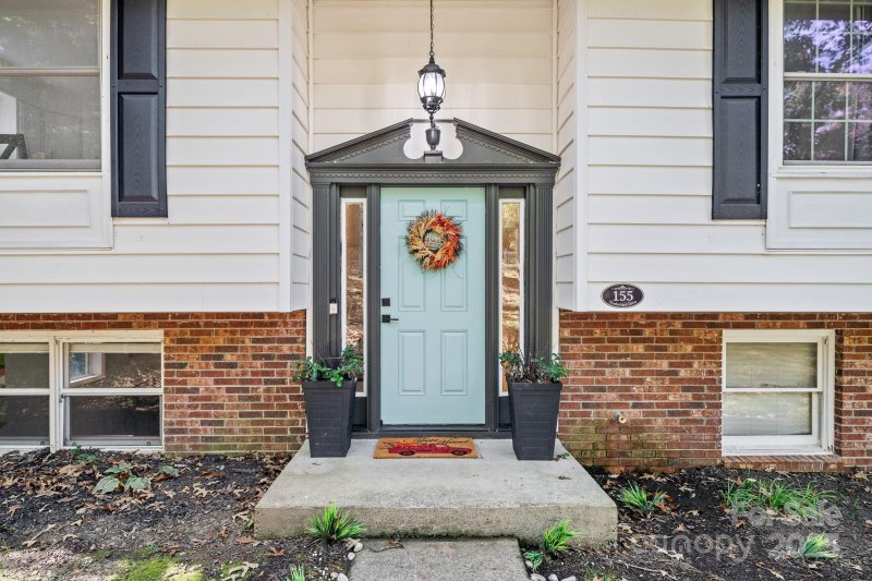 Property image 2 of 155 Timberlane Drive in Timberlane, Etowah, NC 28729