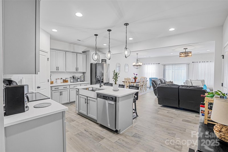 Property image 2 of 13012 Suncreek Terrace in The Landings At Catawba River, Charlotte, NC 28214