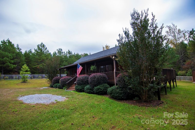 Property image 3 of 409 N Dakota Drive in Clearwater Creek, Rutherfordton, NC 28139
