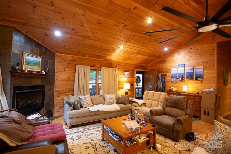 Property image 5 of 409 N Dakota Drive in Clearwater Creek, Rutherfordton, NC 28139