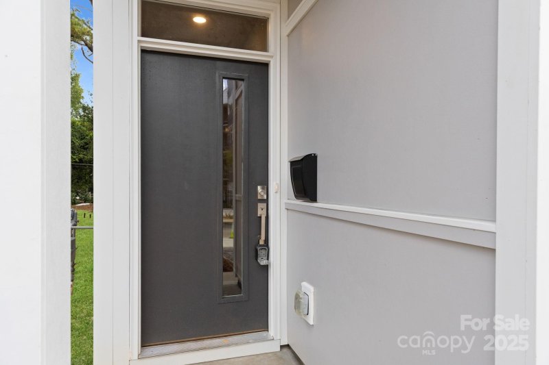 Property image 2 at 2436 Arty Avenue, Charlotte, NC 28208