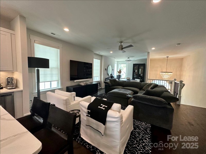 Property image 5 of 1003 Parkwood Avenue in Villa Heights, Charlotte, NC 28205