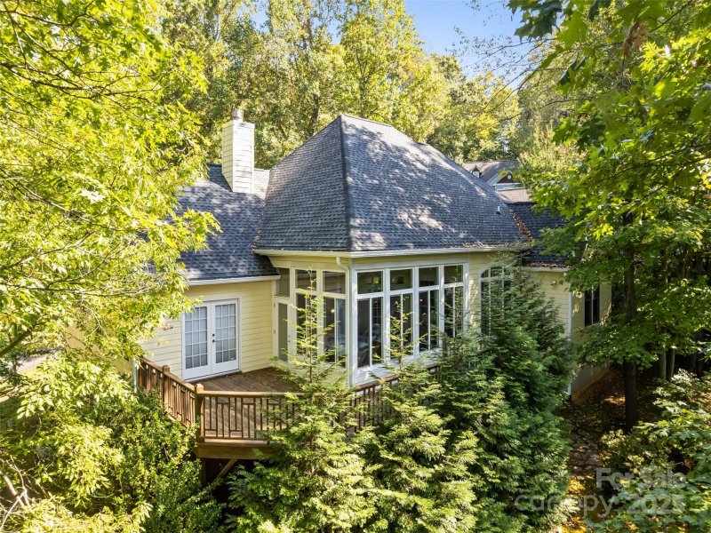 Property image 4 of 34 Bowden Lane in Grimball Park, Waynesville, NC 28786