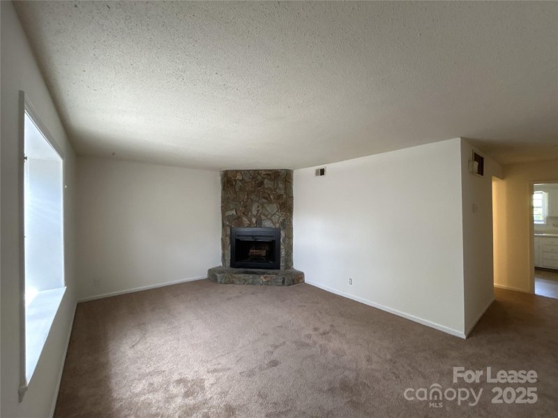 Property image 2 at 5805 Hunting Ridge Lane, Charlotte, NC 28212