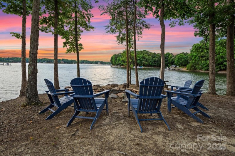 Property image 4 at 2706 Trent Pines Court, Sherrills Ford, NC 28673