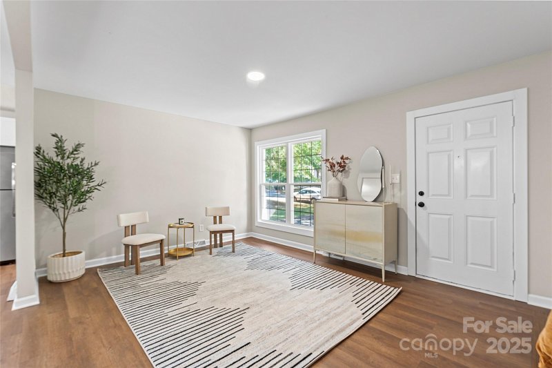 Property image 4 of 5316 Rupert Lane in Bridlewood, Charlotte, NC 28215