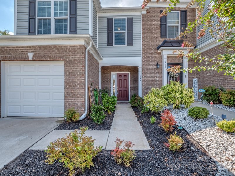 Property image 5 of 463 Hunters Dance Road in Catawba Village, Fort Mill, SC 29708