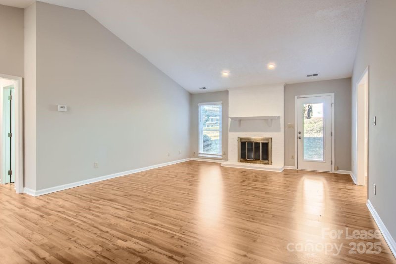 Property image 5 of 7201 Canyon Drive in Sugar Springs, Charlotte, NC 28262